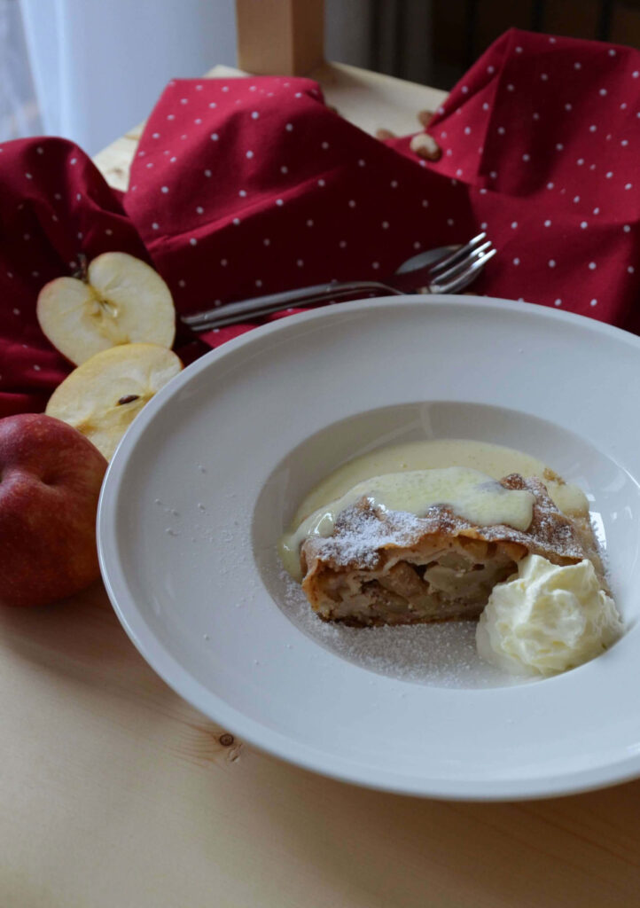 Apfelstrudel